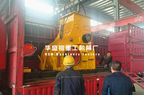 雙級(jí)粉碎機(jī)案例現(xiàn)場