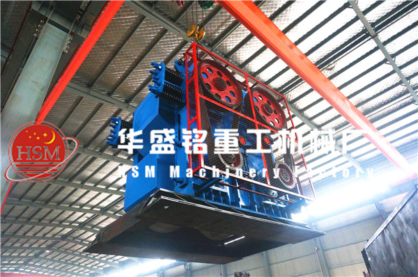 四輥破碎機發(fā)貨圖